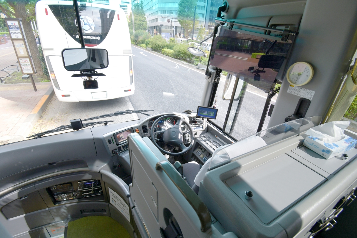 中型バス(いすゞガーラ)