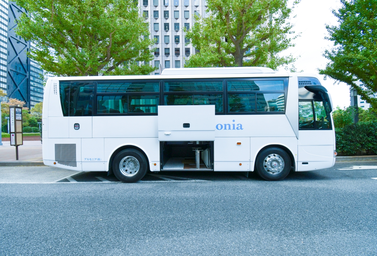 中型バス(三菱ふそう)